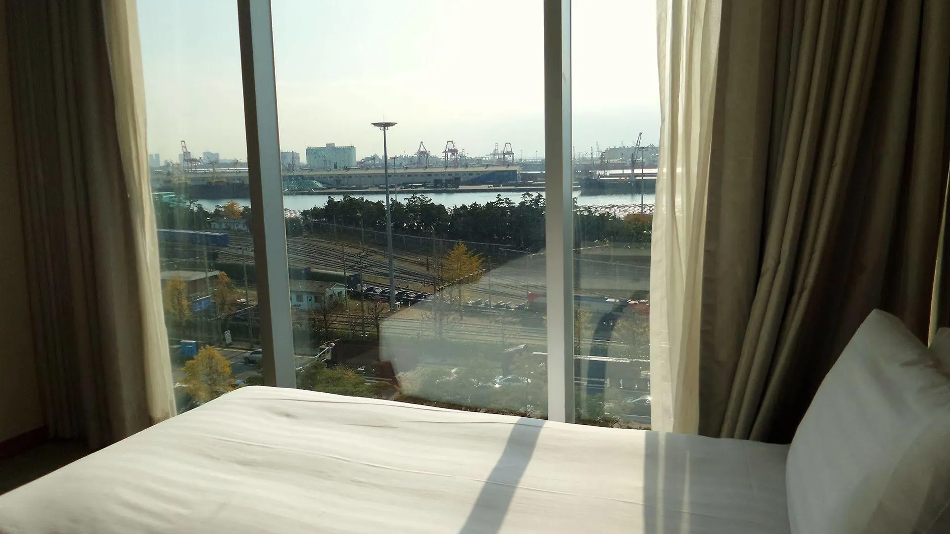 Harbor Park Hotel Incheon 4*,